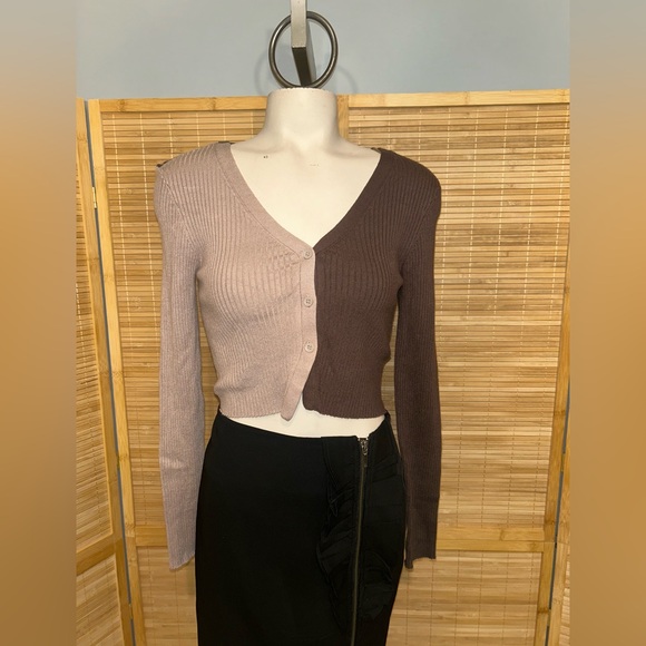 Garage Sweaters - Garage brown tan cropped v-neck cardigan woman’s medium